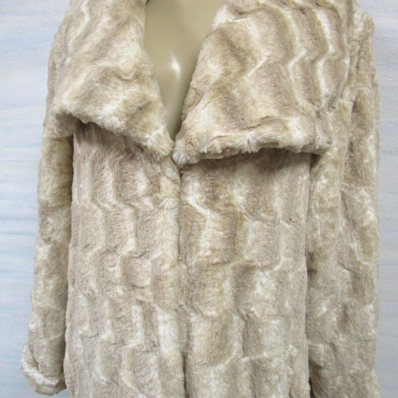 DENNIS BY DENNIS BASSO BEIGE MIX FAUX FUR LONG SLEEVE COAT SIZE XL - NWOT - Picture 6 of 14